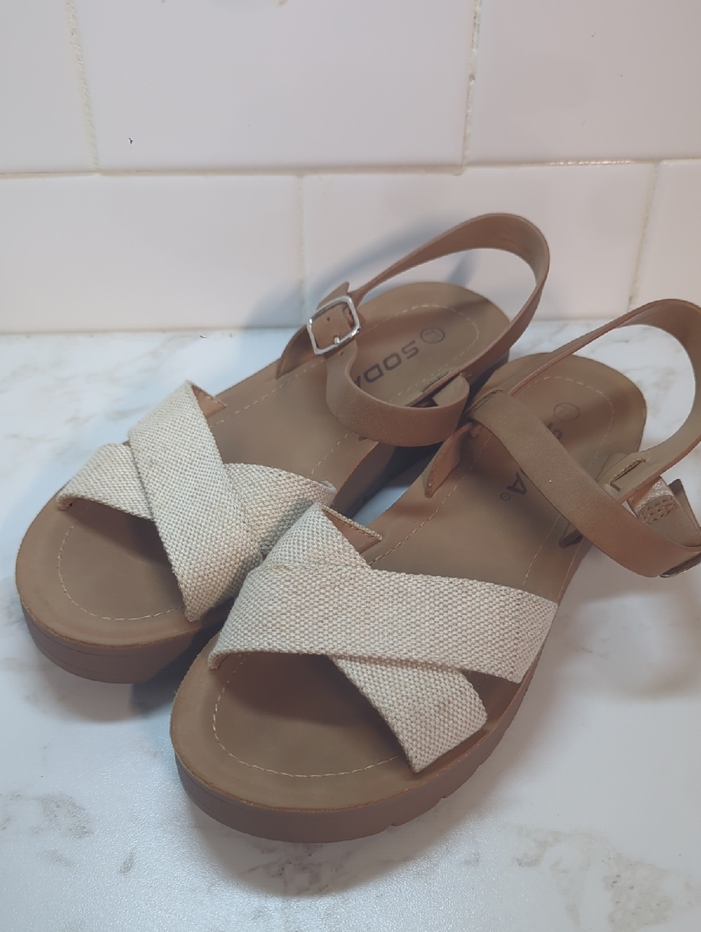 SODA SANDALS - Picture 1 of 4